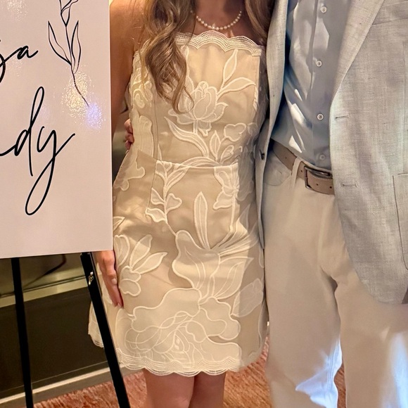 Elliatt Florian Strapless Lace Dress - Picture 5 of 5